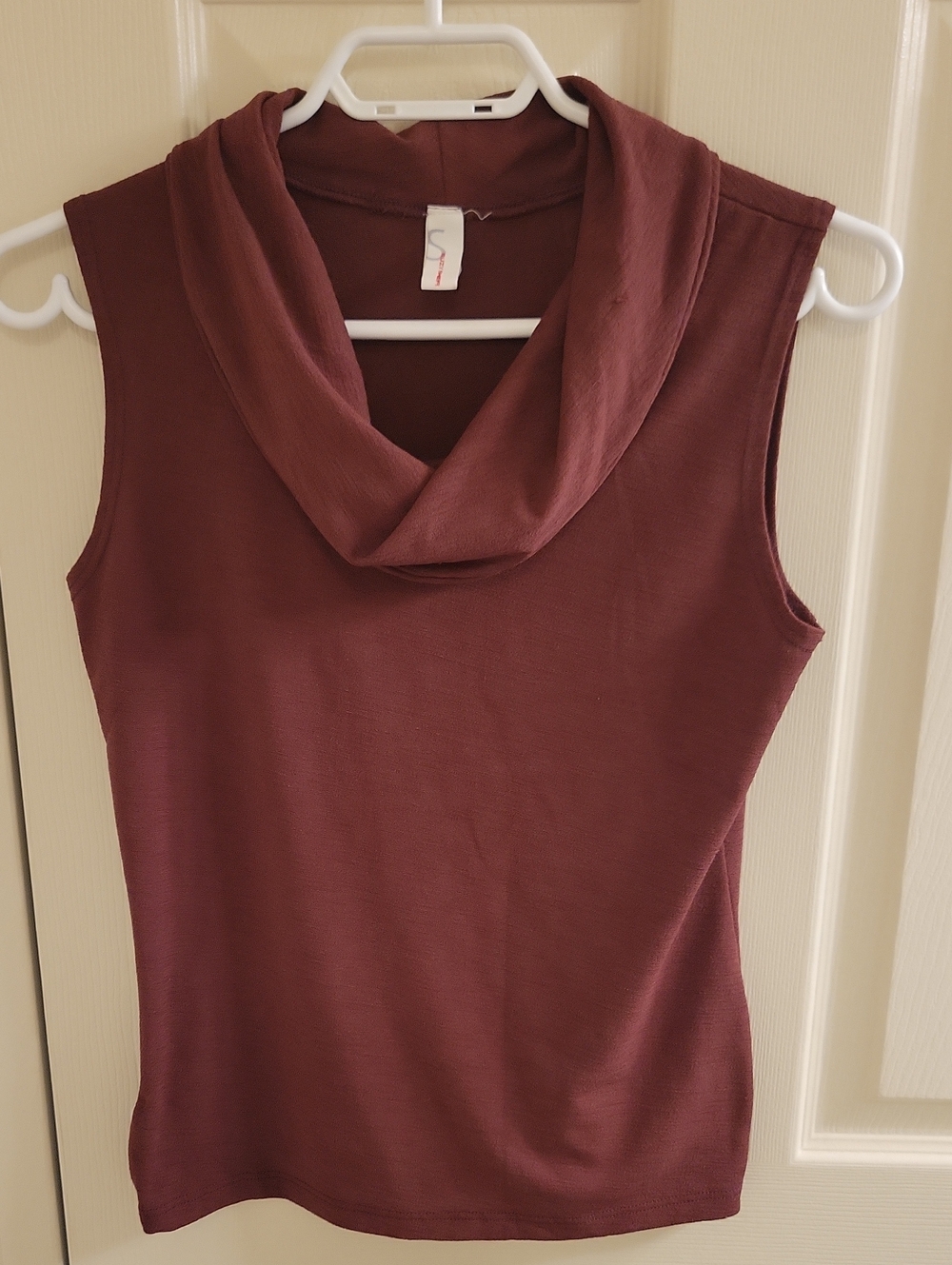 Suzy Shier Sleeveless Cowl Neck Top in Wine